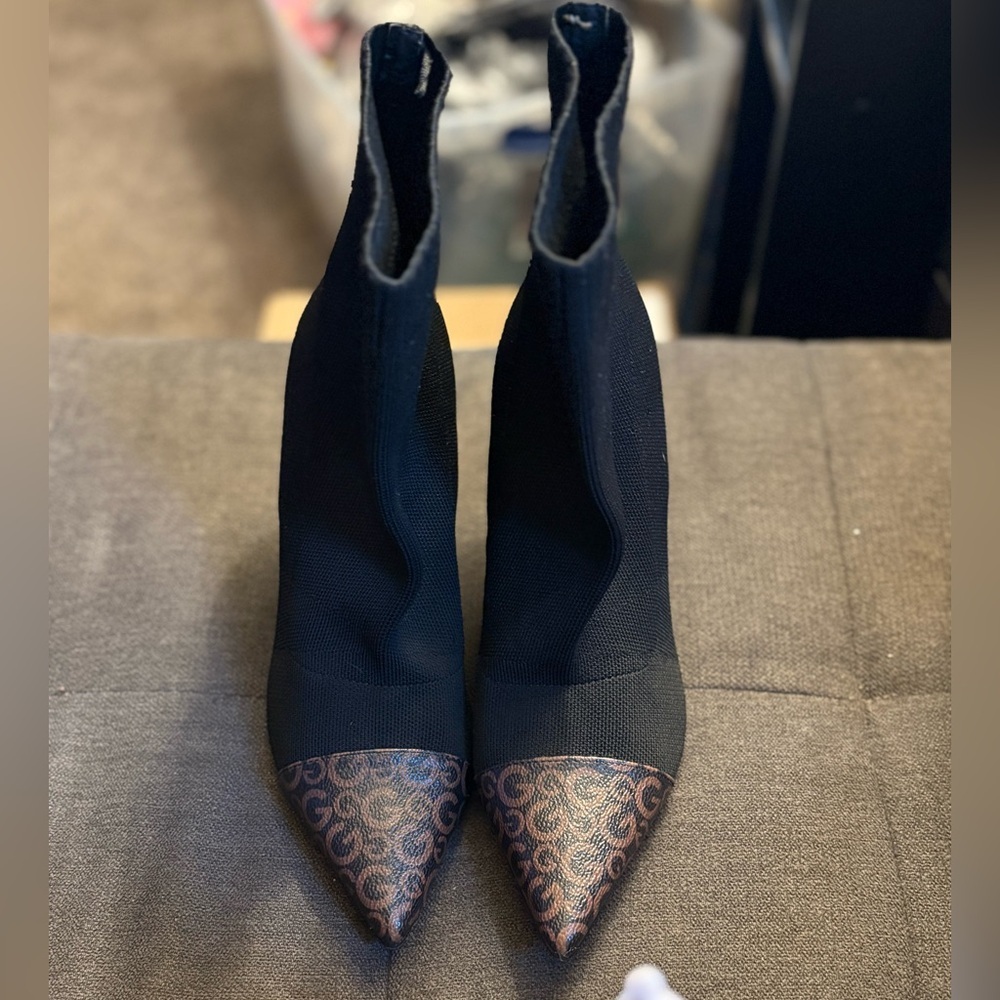 Chic Black and Brown Women's Heeled Ankle Boots - Picture 2 of 5
